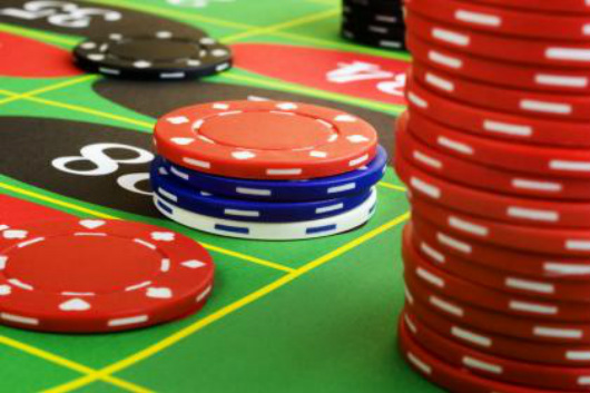 Before you consider playing through a casino online, read this to compare the best online casinos on the web.
